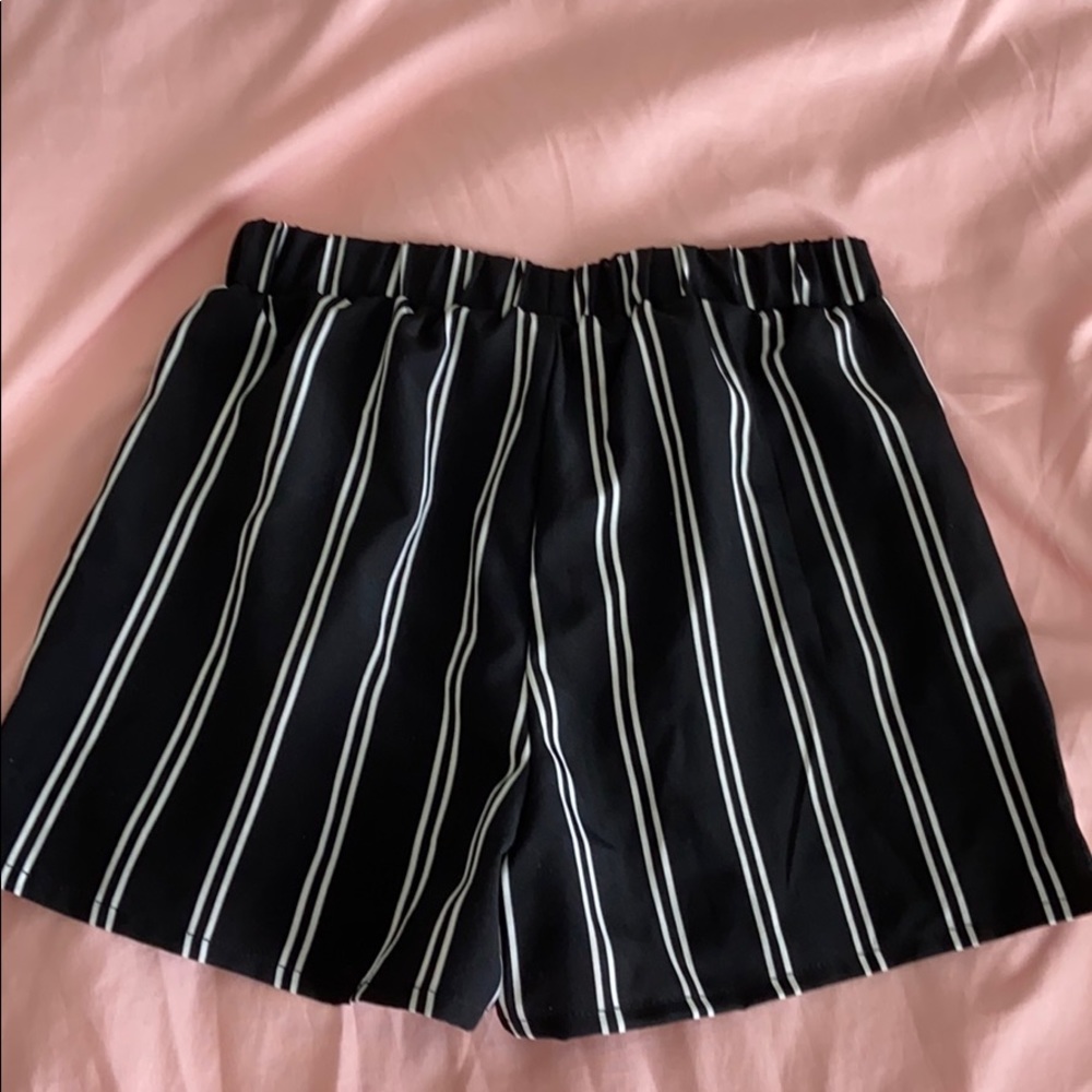 Cute black and white shorts kids size 10